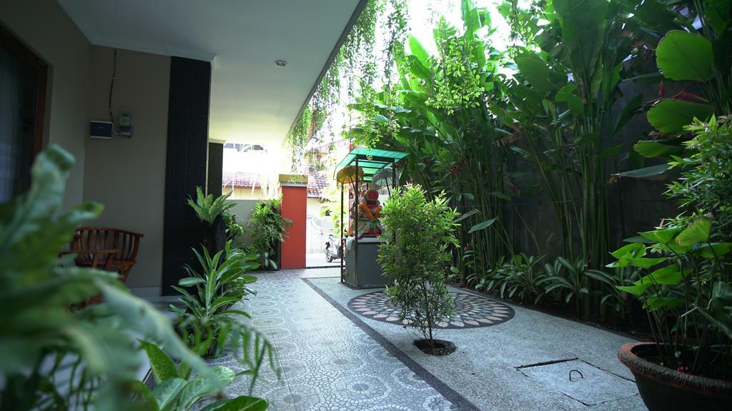 فندق Rena Segara House Kuta كوتا المظهر الخارجي الصورة